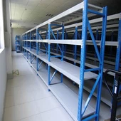 Легка полиця для демонстрації чи зберігання